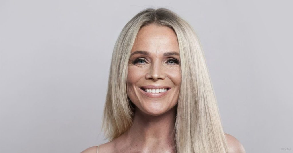 Smiling mature woman (model)
